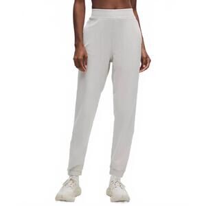 NEW LULULEMON adapted state thermal high rise jogger in dove grey